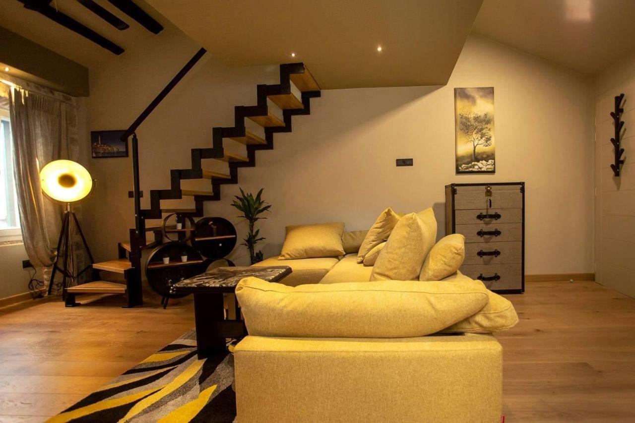 ˇdcˇ Modern Apartment Near The Church Rovinj Exteriör bild
