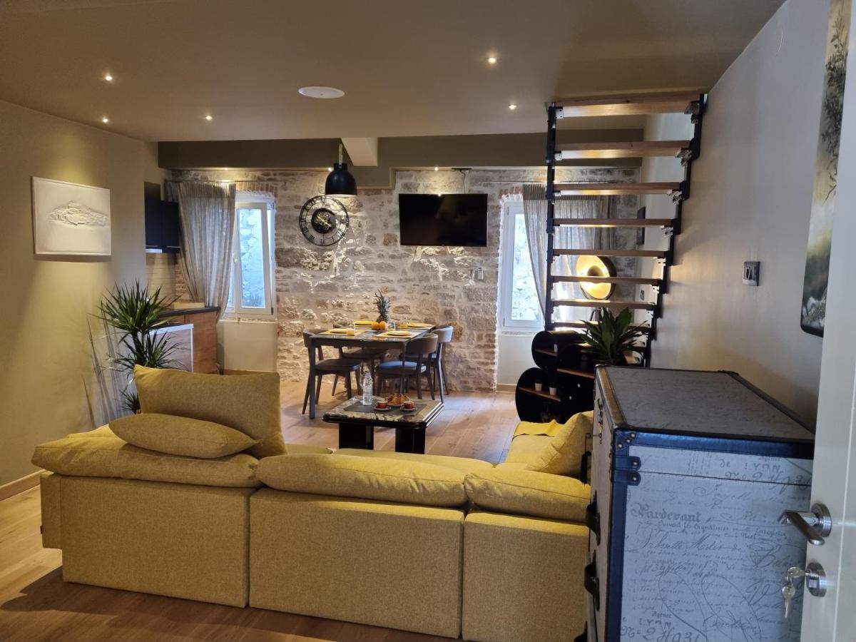 ˇdcˇ Modern Apartment Near The Church Rovinj Exteriör bild